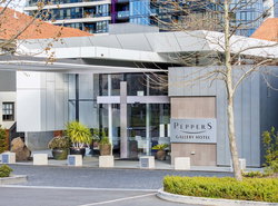 Peppers Gallery Hotel