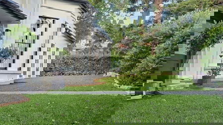 Black Cockatoo Gardening