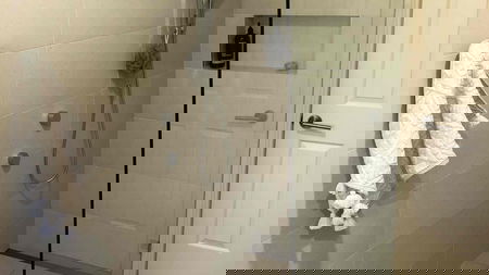 Blue Mountains Showerscreens - Peter Morales